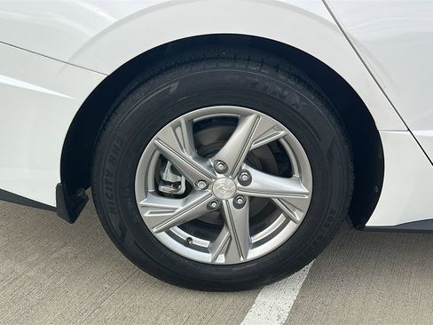 Used 2023 Hyundai Sonata SE image 16