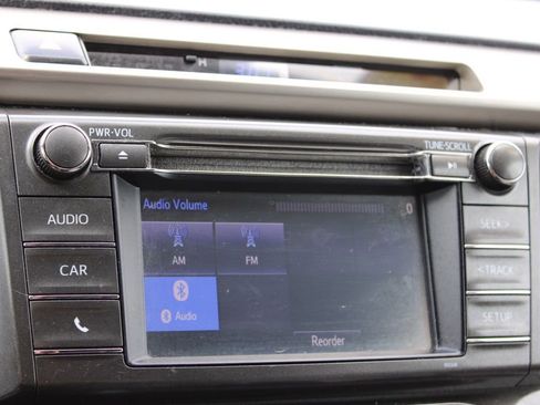 Used 2015 Toyota RAV4 LE image 29