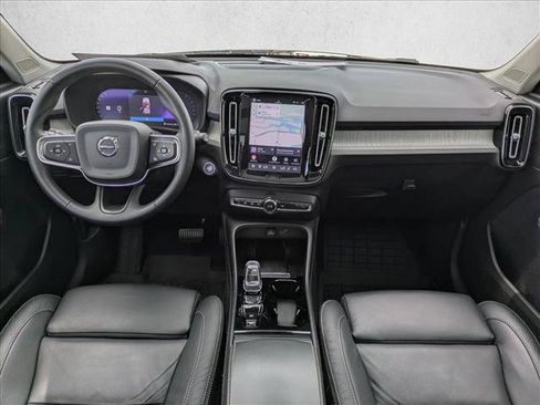 Used 2023 Volvo XC40 B5 Plus w/ Driver Assist Package AWD/4WD image 18