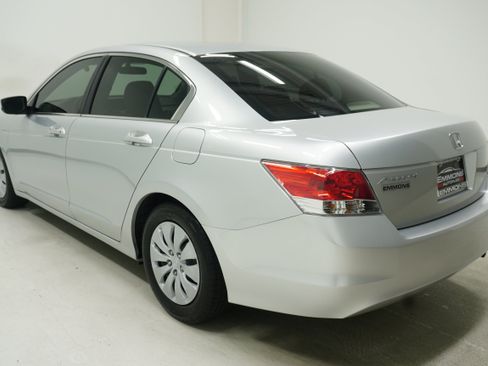 Used 2009 Honda Accord LX image 6