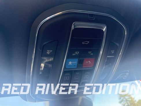 Used 2023 Jeep Wagoneer Series II image 31