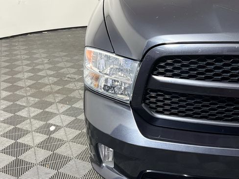 Used 2019 RAM 1500 Express AWD/4WD image 11