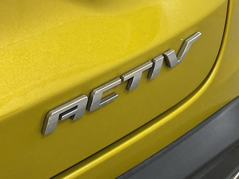 Used 2025 Chevrolet Trax ACTIV w/ Driver Confidence Package FWD image 24