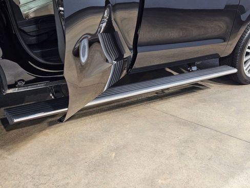 Used 2024 Ford Expedition Max Limited image 39