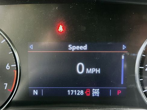 Used 2023 Buick Envision Preferred w/ Sport Touring Package image 19