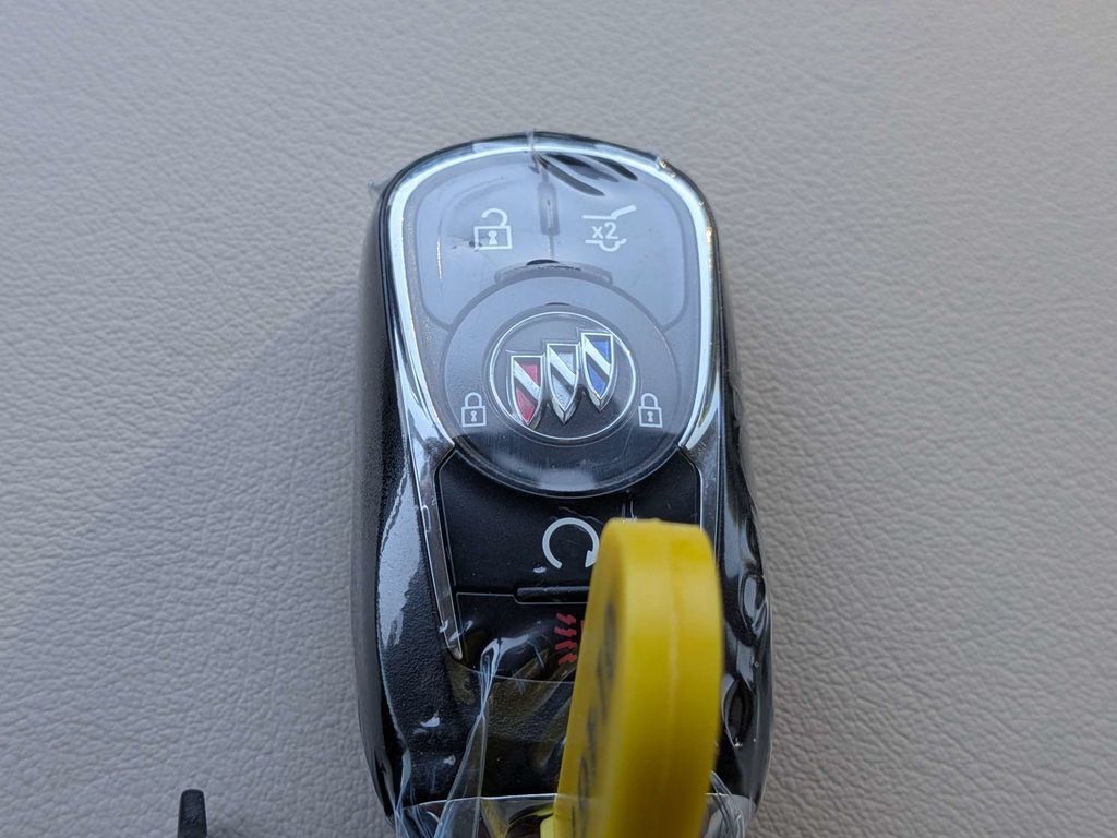 Used 2023 Buick Enclave Essence w/ Experience Buick Package FWD image 31