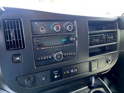 Used 2019 Chevrolet Express 3500 w/ Power Convenience Package image 22