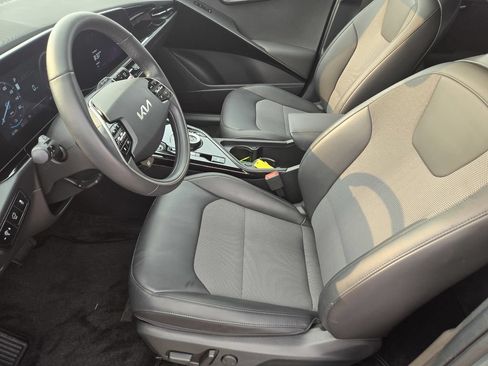 Used 2024 Kia Niro Wind FWD image 12