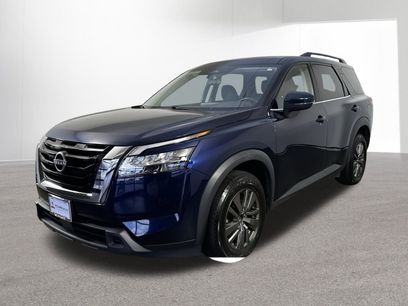 Certified 2022 Nissan Pathfinder SV