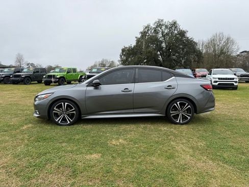 Used 2021 Nissan Sentra SR image 2