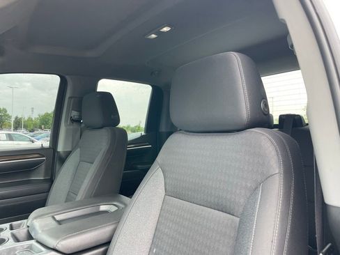 Used 2023 Chevrolet Silverado 1500 LT AWD/4WD image 19