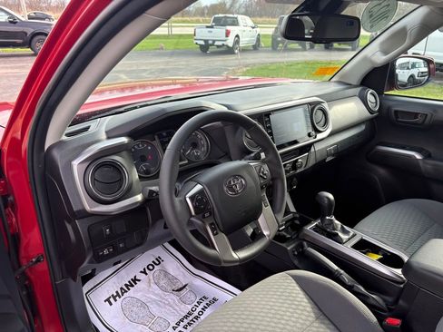 Used 2023 Toyota Tacoma SR5 w/ Technology Package image 11
