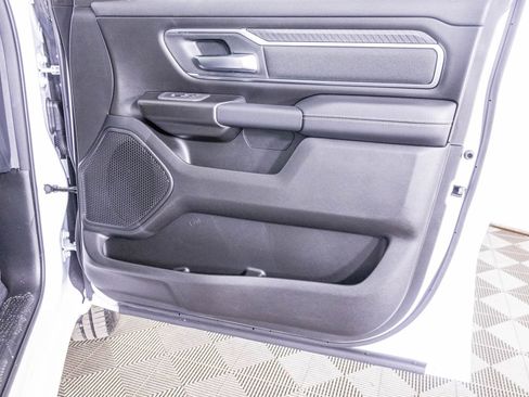 New 2026 RAM 1500 4x4 Crew Cab image 32