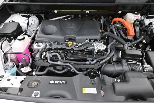 Used 2025 Toyota RAV4 Limited AWD/4WD image 25