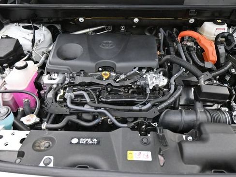 Used 2025 Toyota RAV4 Limited AWD/4WD image 25