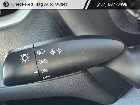 Used 2021 Toyota RAV4 LE image 28