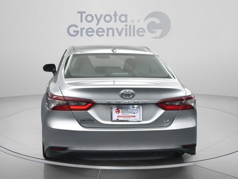 Used 2023 Toyota Camry LE w/ Convenience Package FWD image 12