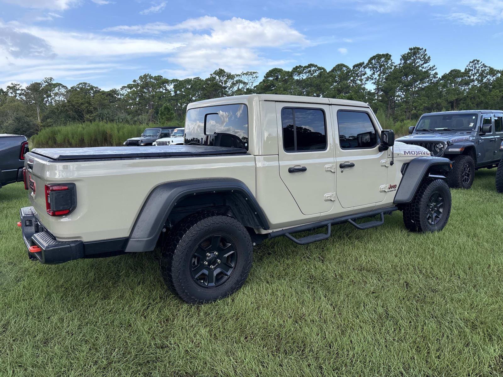 Used 2022 Jeep Gladiator Mojave w/ LED Lighting Group AWD/4WD image 3