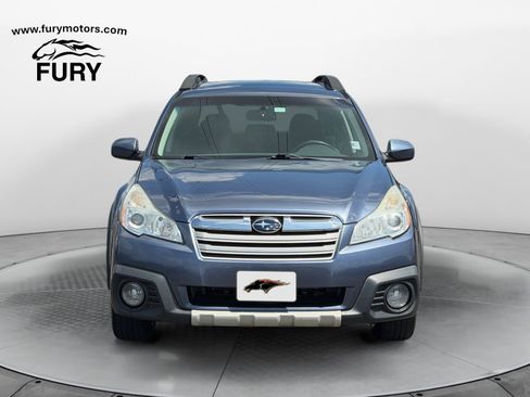 Used 2014 Subaru Outback 3.6R Limited AWD/4WD image 9