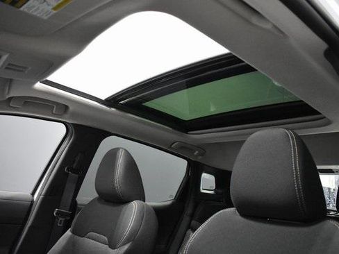 New 2025 Nissan Kicks SV w/ SV Premium Package image 17