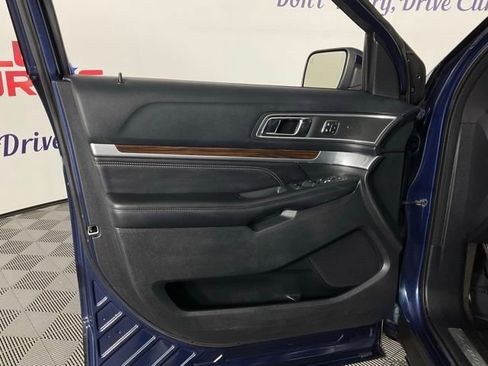 Used 2016 Ford Explorer Limited w/ Equipment Group 301A image 12