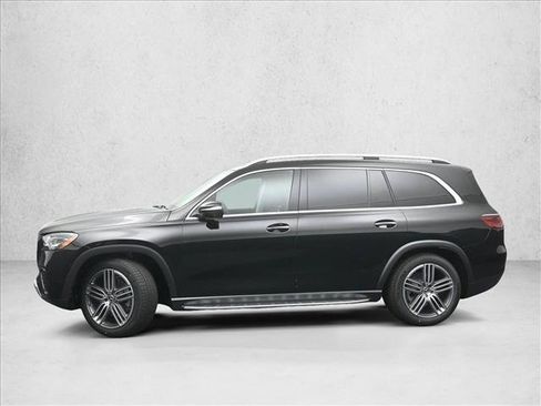 Certified 2026 Mercedes-Benz GLS 450 4MATIC image 7