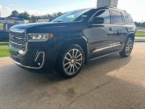 Used 2022 GMC Acadia Denali w/ Denali Ultimate Package FWD image 4