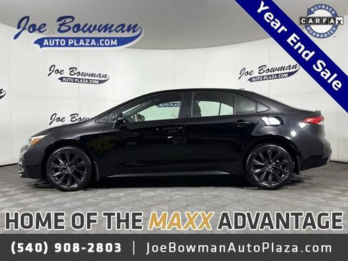 Used 2025 Toyota Corolla SE image 1