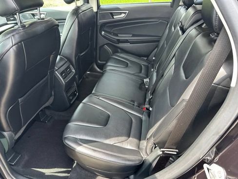 Certified 2022 Ford Edge Titanium AWD/4WD image 28