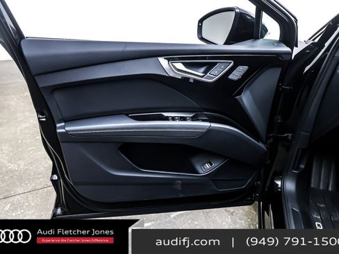 Used 2023 Audi Q4 e-tron Premium Plus w/ Premium Plus image 21