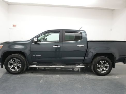 Used 2017 Chevrolet Colorado LT w/ Luxury Package, Chrome RWD image 4