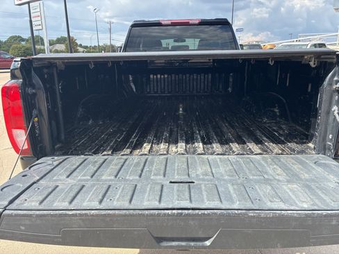 Used 2022 GMC Sierra 3500 SLE w/ SLE Convenience Package image 5