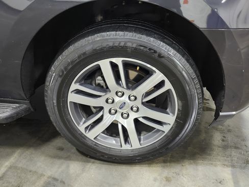 Used 2024 Ford Expedition Limited image 13