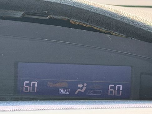 Used 2013 MAZDA MAZDA3 i Touring FWD image 20