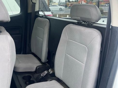 Used 2016 GMC Canyon 4x4 Extended Cab w/ Convenience Package image 12