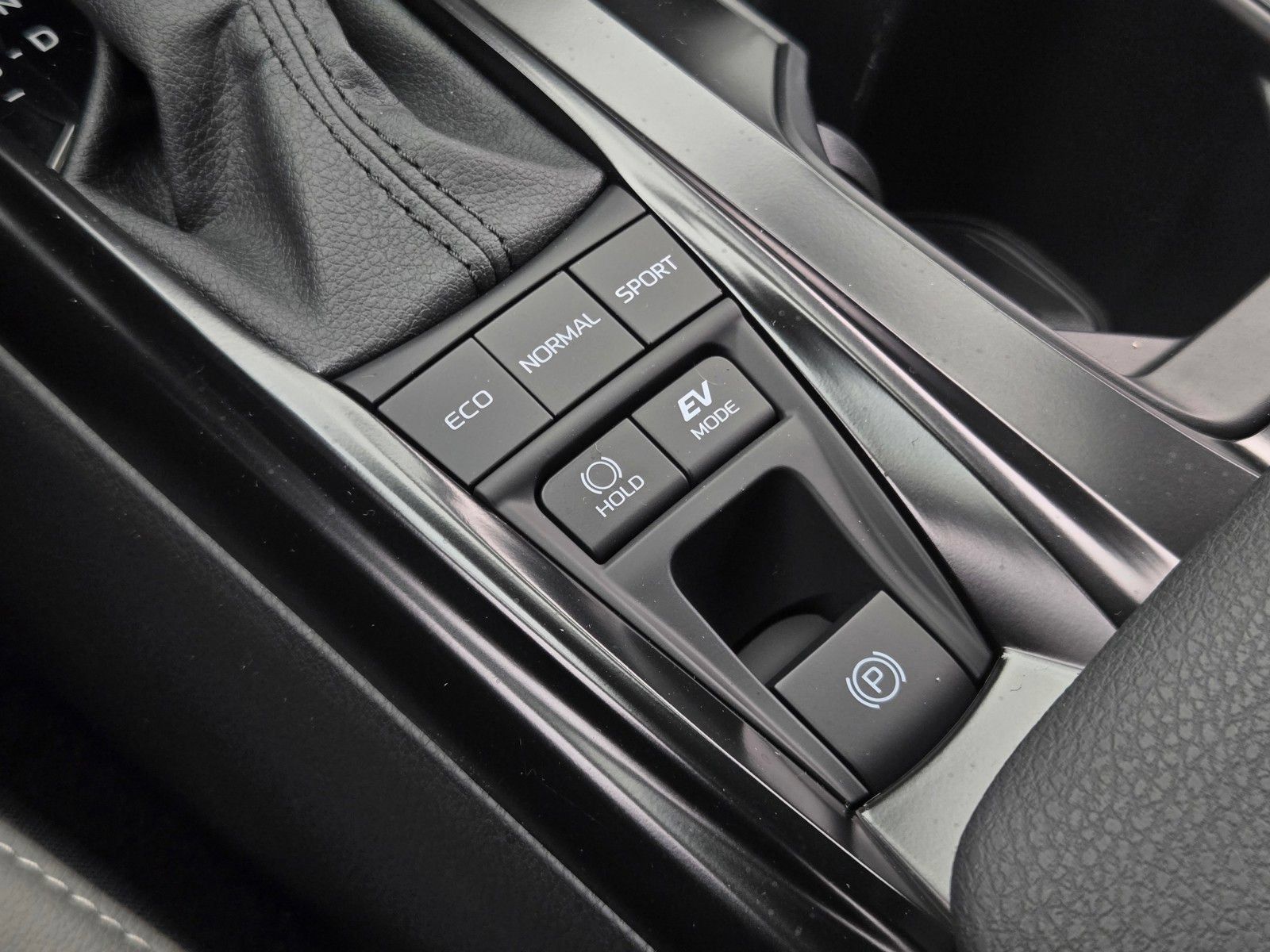 Certified 2026 Toyota Camry SE FWD image 17