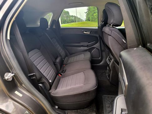 Used 2015 Ford Edge SE AWD/4WD image 19