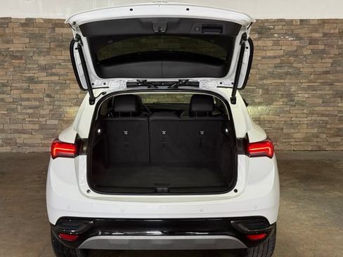 Used 2023 Buick Envision Essence w/ Sport Touring Package FWD image 8