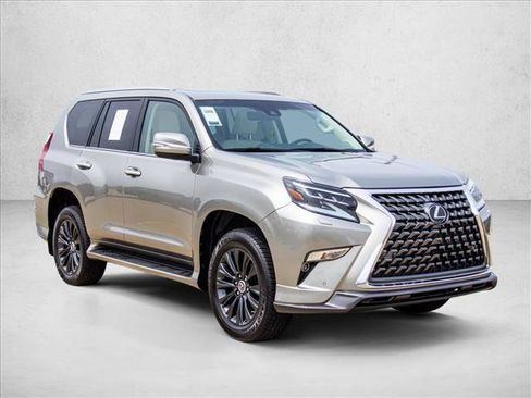 Used 2021 Lexus GX 460 Premium w/ Accessory Package AWD/4WD image 3