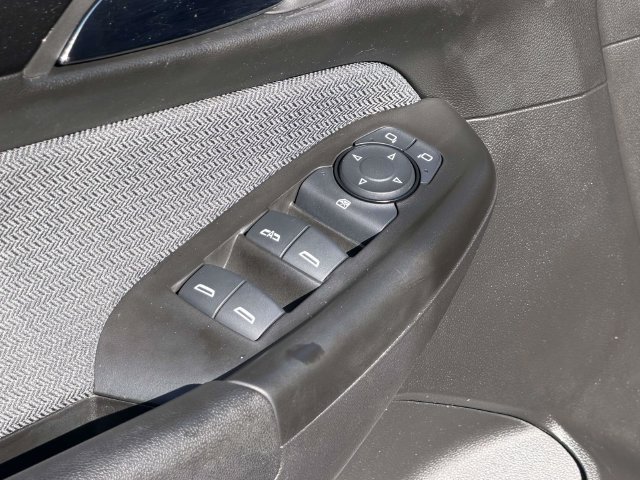 Used 2025 Chevrolet TrailBlazer LT AWD/4WD image 18