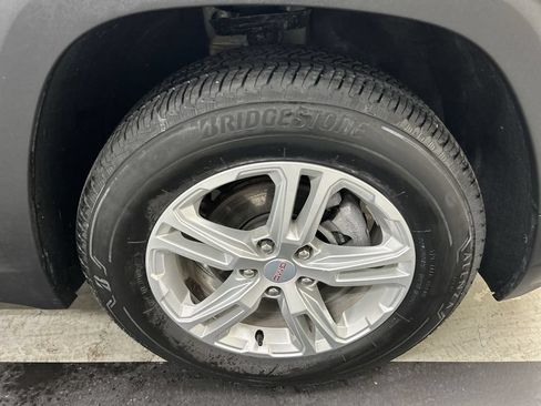 Certified 2023 GMC Terrain SLE w/ Driver Convenience Package AWD/4WD image 8
