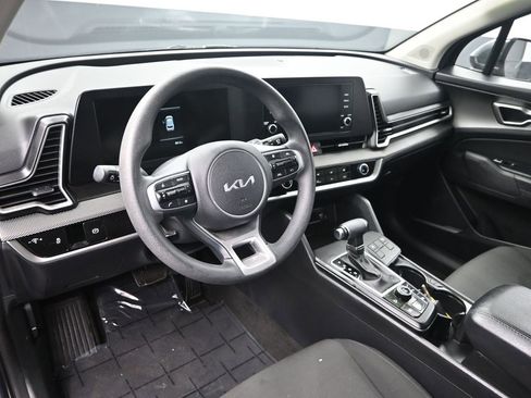 Certified 2024 Kia Sportage LX image 12