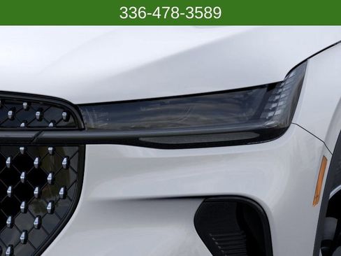 New 2026 Lincoln Nautilus Premier image 18