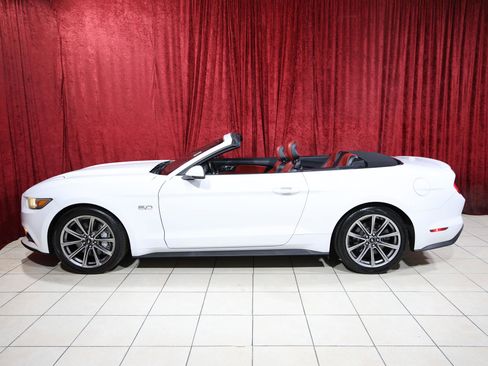 Used 2015 Ford Mustang GT Premium image 5