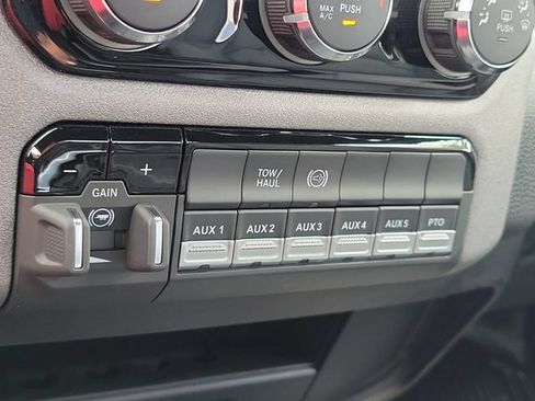 New 2026 RAM 3500 Tradesman AWD/4WD image 17