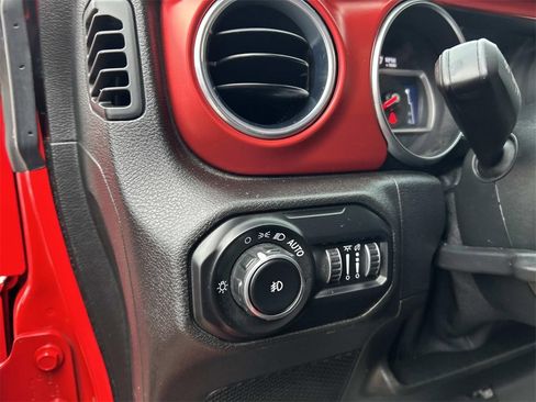 Used 2021 Jeep Wrangler Unlimited Rubicon image 21