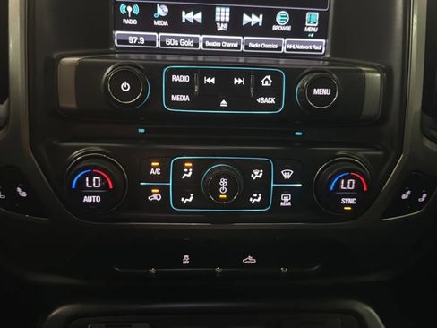 Used 2018 Chevrolet Silverado 1500 LT w/ All Star Edition RWD image 15