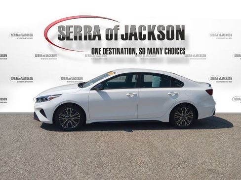 Certified 2023 Kia Forte GT-Line w/ GT-Line Technology Package FWD image 5