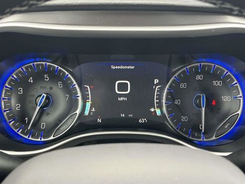 New 2026 Chrysler Pacifica Select image 25