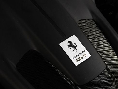 Used 2024 Ferrari Roma RWD image 21